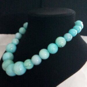 Charming aqua blue and white marbled vintage lucite beaded necklace